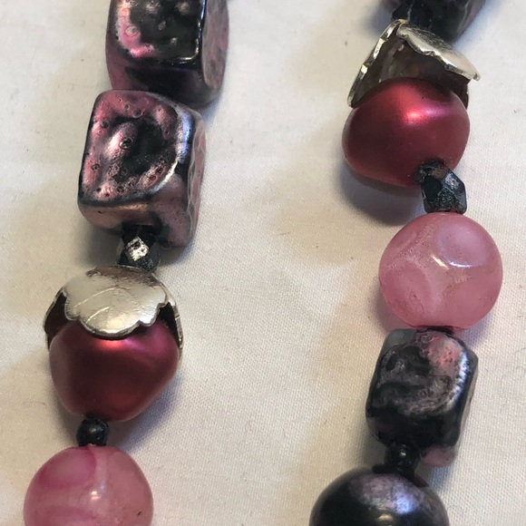 Vintage Costume Jewelry Necklace with Matching Clip on Earrings Pink/Purple - Picture 8 of 13